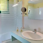 Logis L'auberge Bourbonnaise Hotel