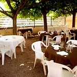 Logis L'auberge Bourbonnaise