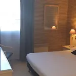 Hotel Logis L'auberge Bourbonnaise 3*
