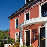 Logis L'auberge Bourbonnaise 3*