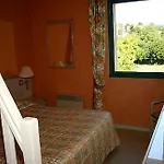 Hotel Logis L'auberge Bourbonnaise