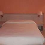 Logis L'auberge Bourbonnaise Hotel Saint-Yorre