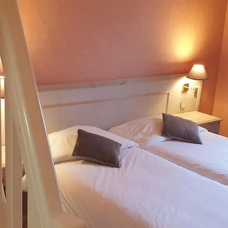 Logis L'auberge Bourbonnaise - Vichy Sud 3*