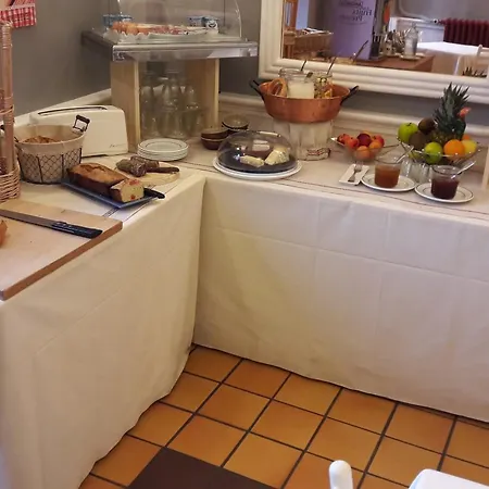 Logis L'auberge Bourbonnaise 3*