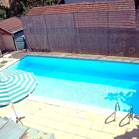 Hotel Logis L'auberge Bourbonnaise - Vichy Sud Saint-Yorre