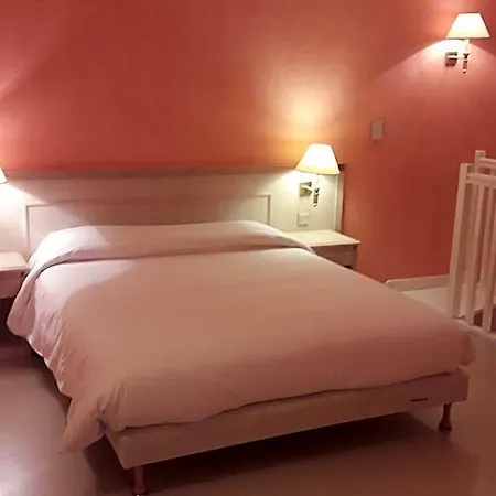Logis L'auberge Bourbonnaise - Vichy Sud Hotel Saint-Yorre