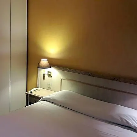 Logis L'auberge Bourbonnaise - Vichy Sud 3*