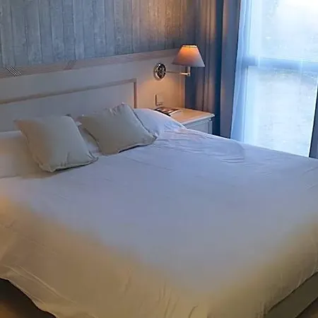 Hotel Logis L'auberge Bourbonnaise - Vichy Sud 3*