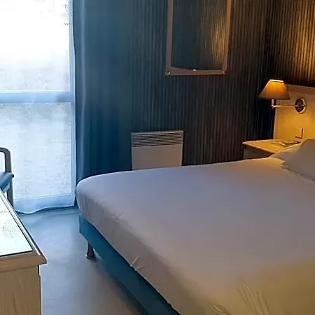 Hotel Logis L'auberge Bourbonnaise - Vichy Sud Saint-Yorre