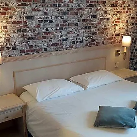 Hotel Logis L'auberge Bourbonnaise - Vichy Sud 3*