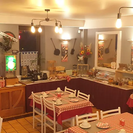 Logis L'auberge Bourbonnaise - Vichy Sud Hotel Saint-Yorre