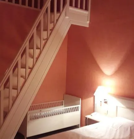 Ξενοδοχείο Logis L'auberge Bourbonnaise - Vichy Sud 3*