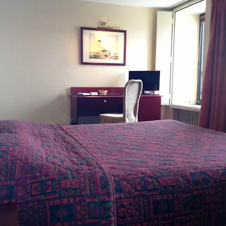 Logis L'auberge Bourbonnaise Hotel Saint-Yorre