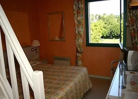Szálloda Logis L'auberge Bourbonnaise - Vichy Sud