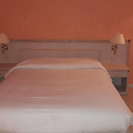 Logis L'auberge Bourbonnaise - Vichy Sud Szálloda Saint-Yorre