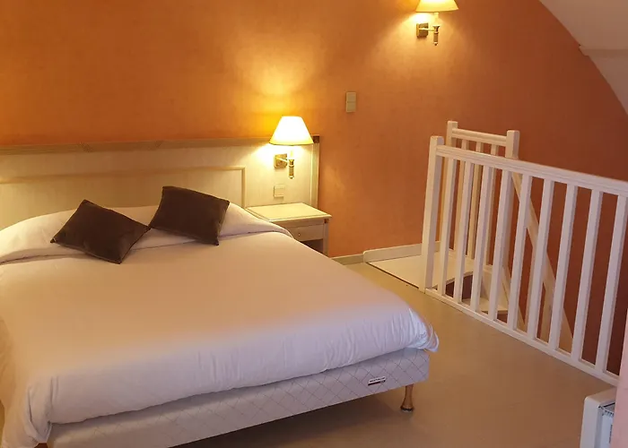 호텔 Logis L'auberge Bourbonnaise Saint-Yorre