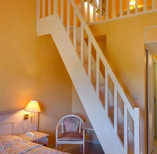 Logis L'auberge Bourbonnaise 3*